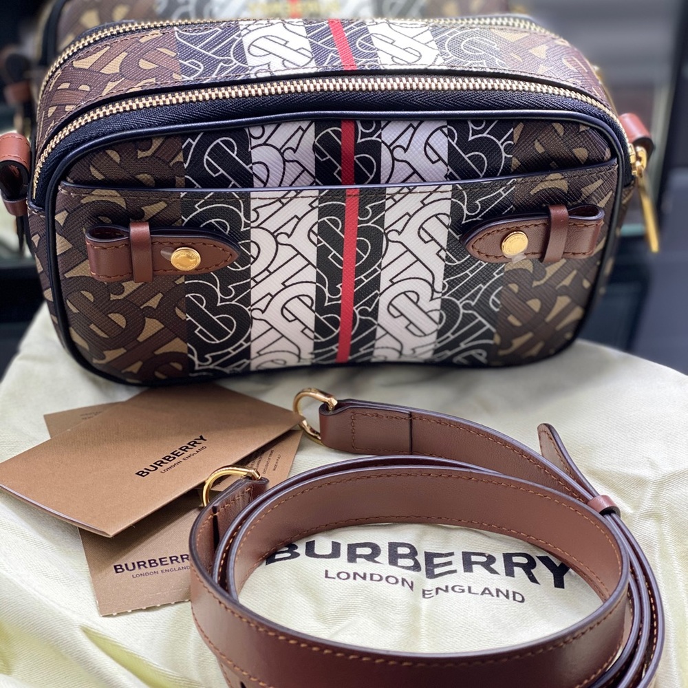 Host Pick!!⚡️Burberry Mini E-canvas Camera Bag - Picture 5 of 8
